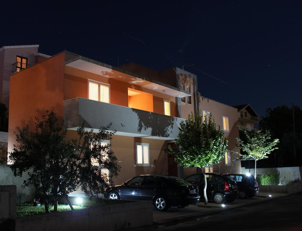 Apartment Gamma With Hydromassage Mini Pool Near Split Žrnovnica المظهر الخارجي الصورة